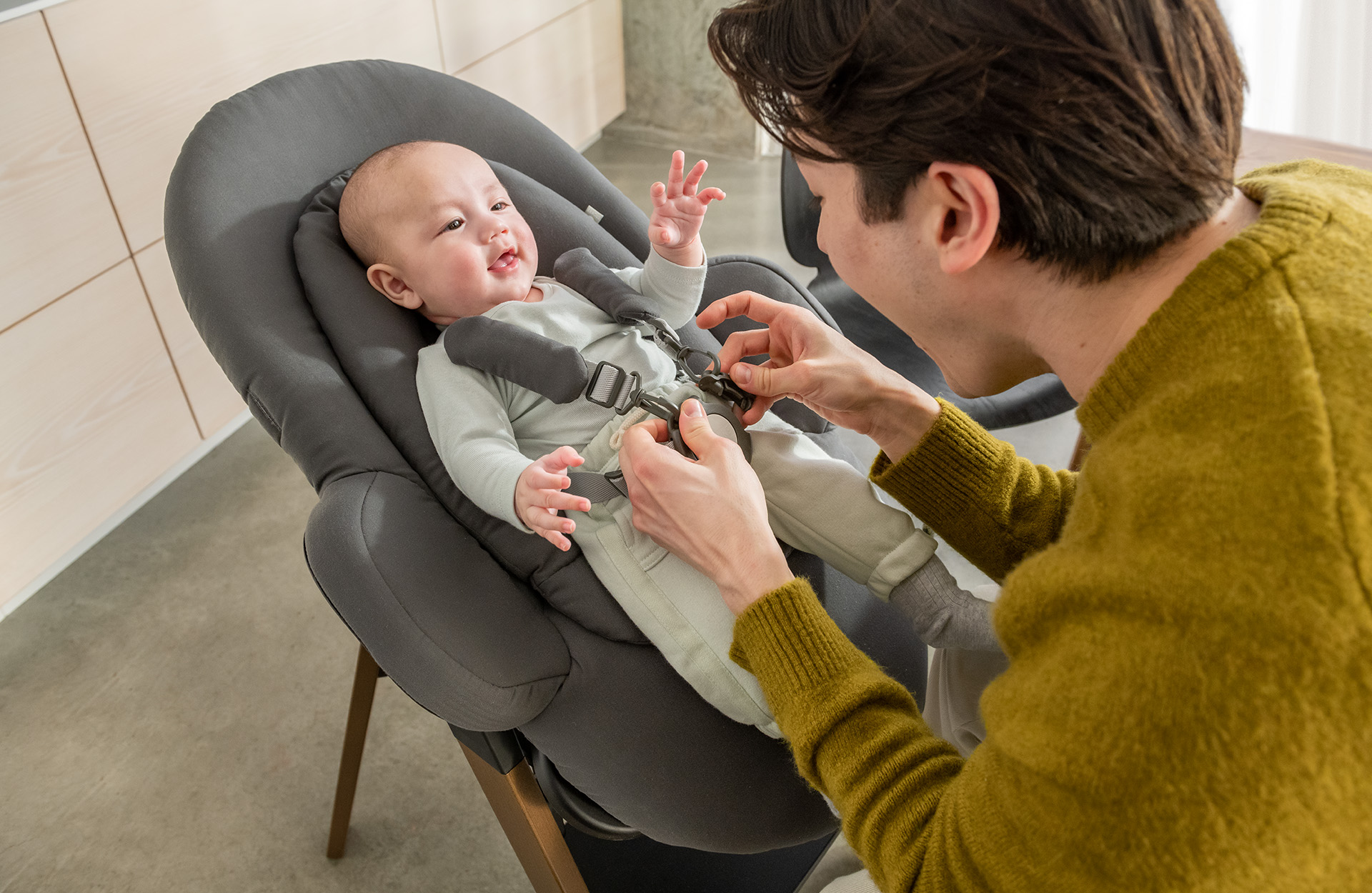 今月限定／特別大特価 STOKKE ストッケ ステップス バウンサー グレー